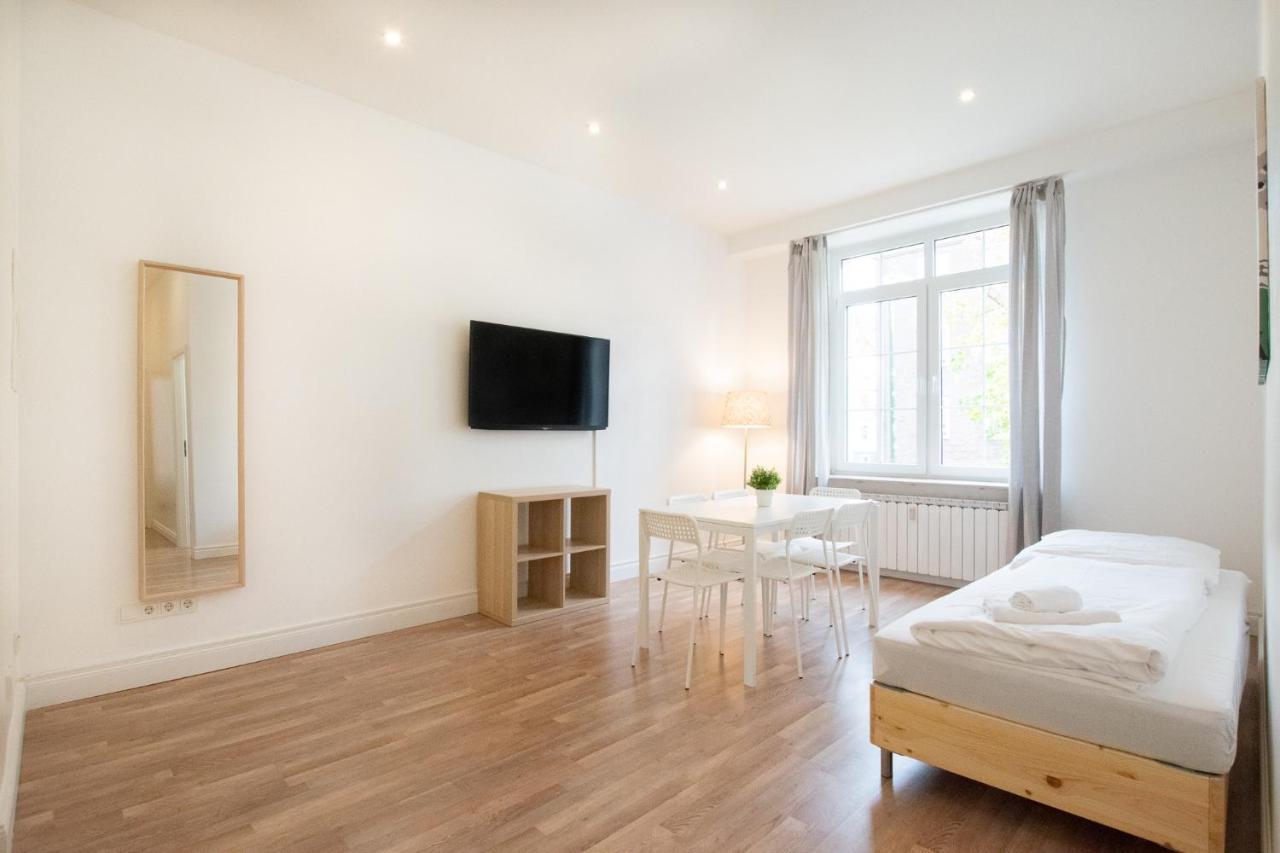 Raj Living - 1 Or 3 Room Apartments - 20 Min Messe Dus And Old Town Dus دوسلدورف المظهر الخارجي الصورة