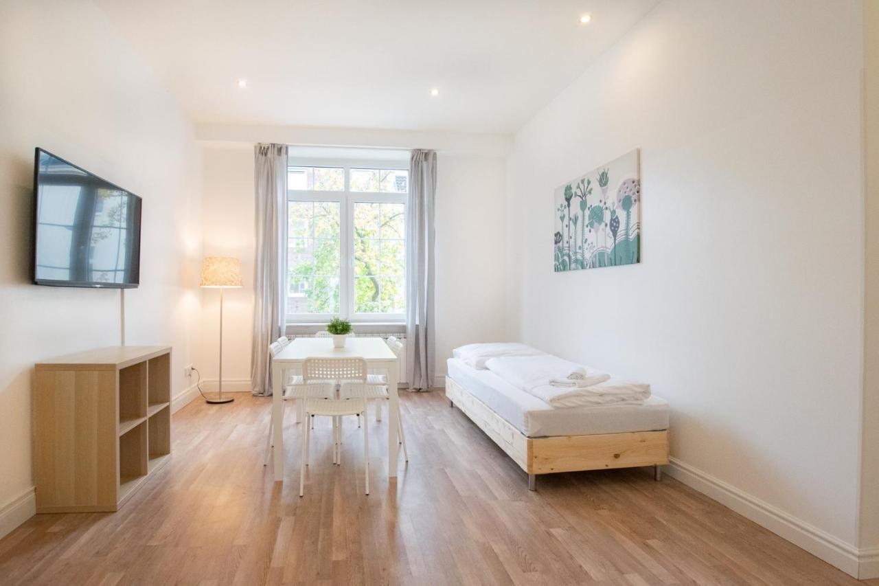 Raj Living - 1 Or 3 Room Apartments - 20 Min Messe Dus And Old Town Dus دوسلدورف المظهر الخارجي الصورة