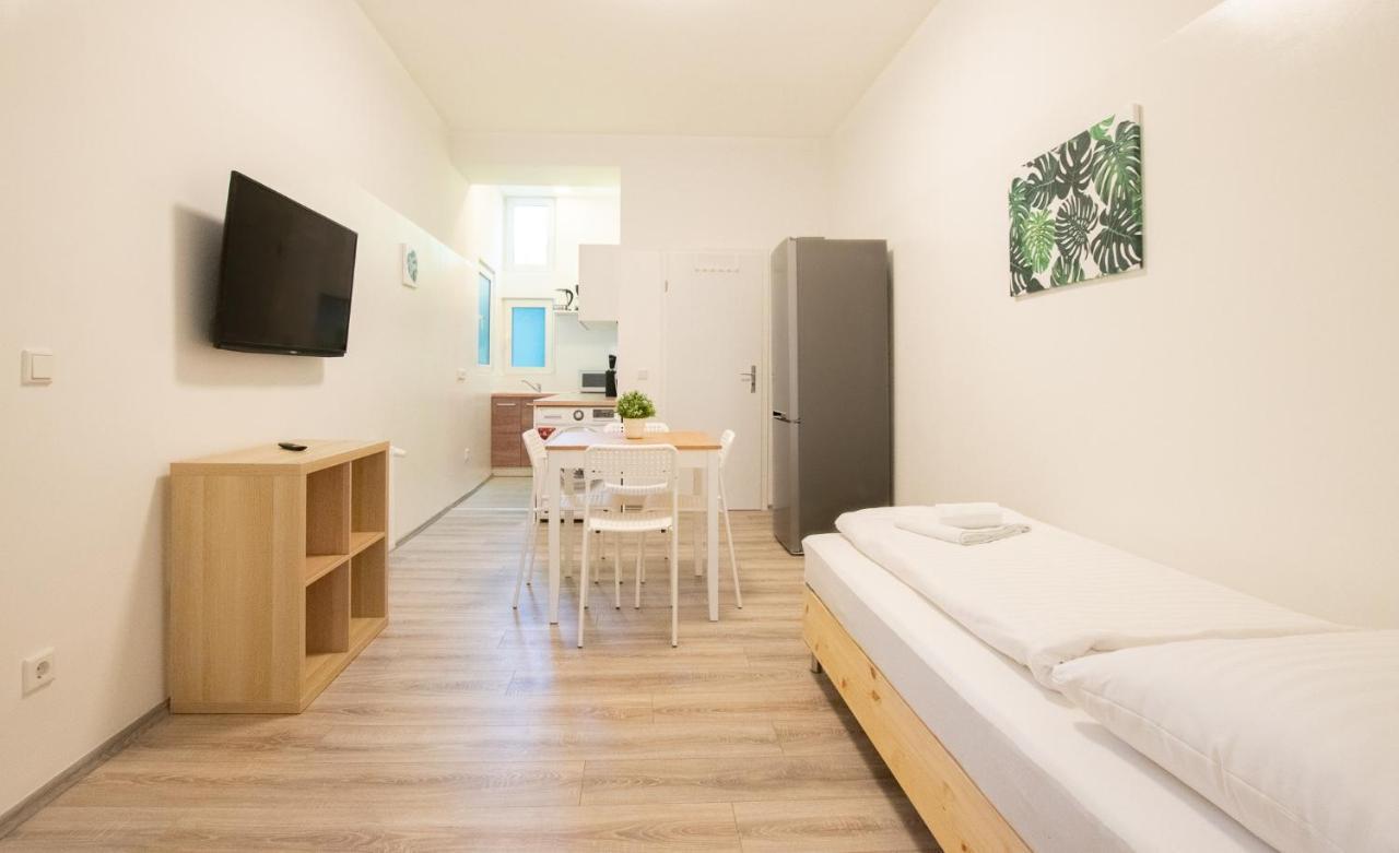Raj Living - 1 Or 3 Room Apartments - 20 Min Messe Dus And Old Town Dus دوسلدورف المظهر الخارجي الصورة