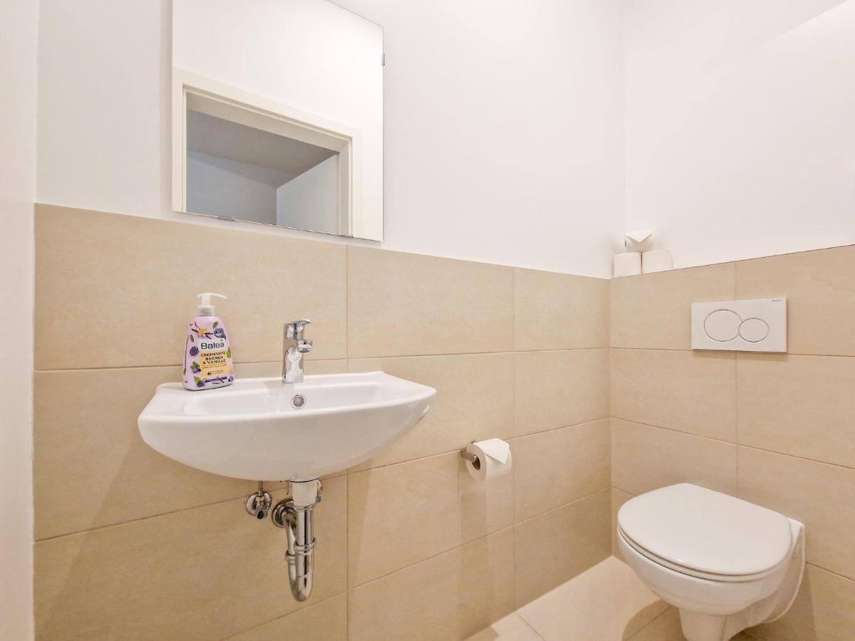 Raj Living - 1 Or 3 Room Apartments - 20 Min Messe Dus And Old Town Dus دوسلدورف المظهر الخارجي الصورة